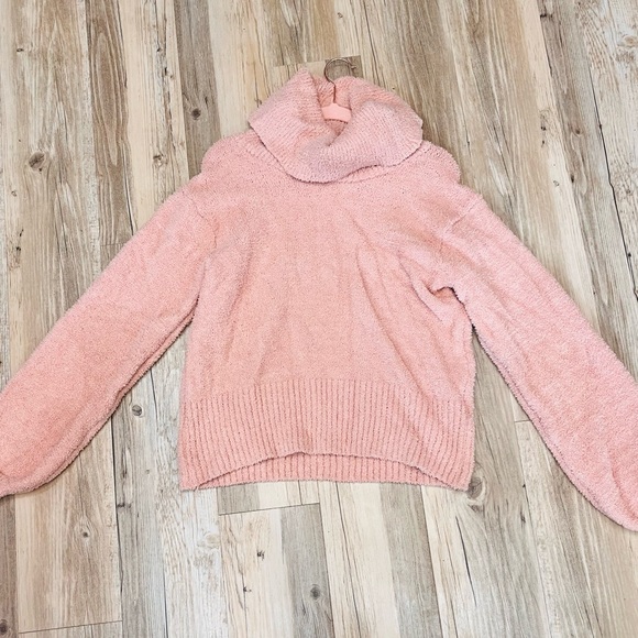 Blush pink ruby moon sweater turtleneck sherpa size small - Picture 8 of 9